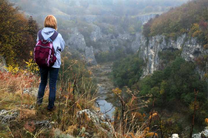 5 Stunning Foliage Hikes in Oklahoma