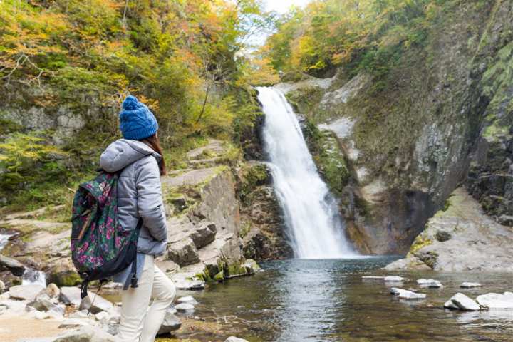 5 Stunning Foliage Hikes in Rhode Island