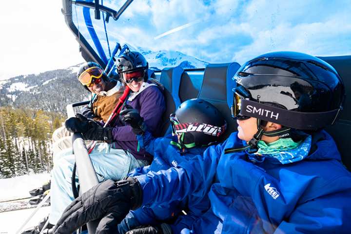 7 Budget-Friendly Ski Vacation Packages