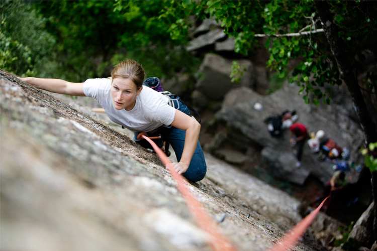 5 Cool Rock Climbing Spots in Iowa